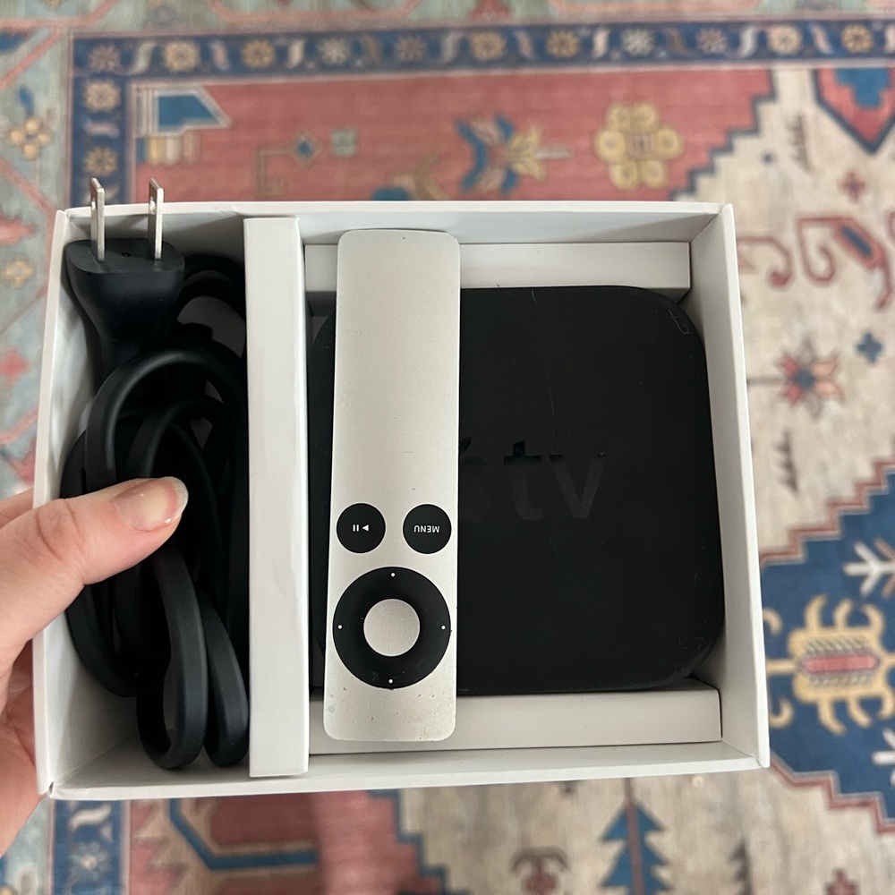 Apple TV (Black) with White Siri Remote and Black Power Cable
